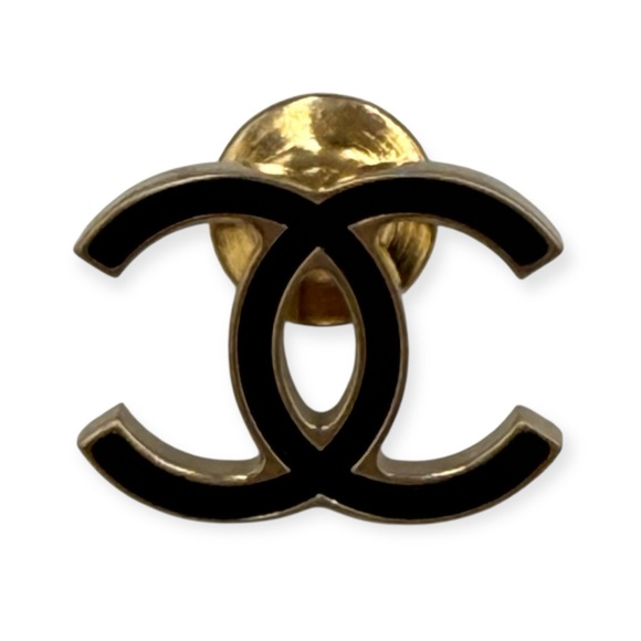 CHANEL Jewelry - Chanel CC Logo Brooch – Gold Tone & Black Enamel with Box + COA